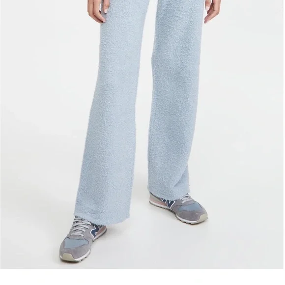 Reformation Two Piece Set - Picture 10 of 10